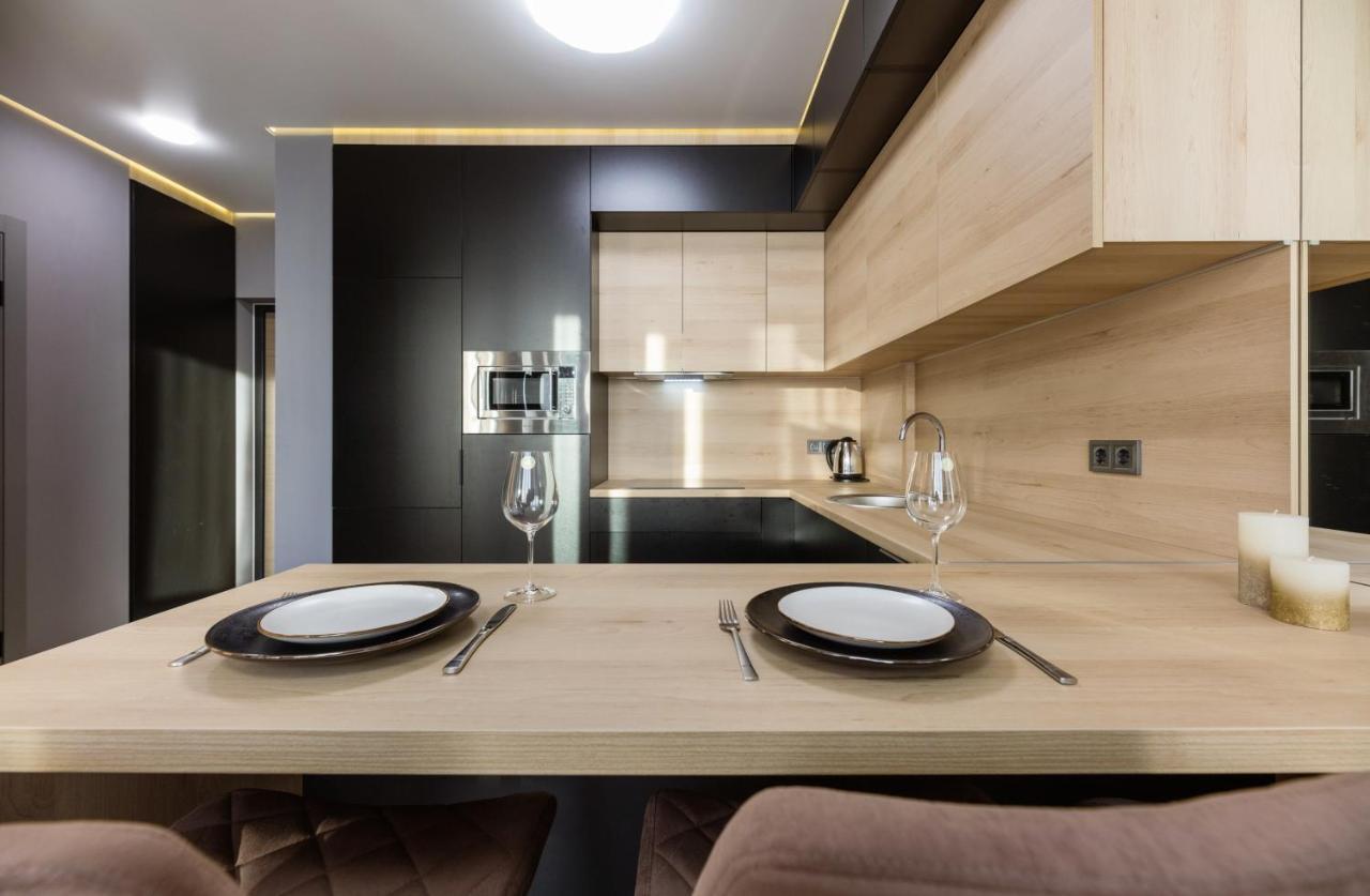 Fayna Town - Loft Black - Nyvky Kiev Exterior foto